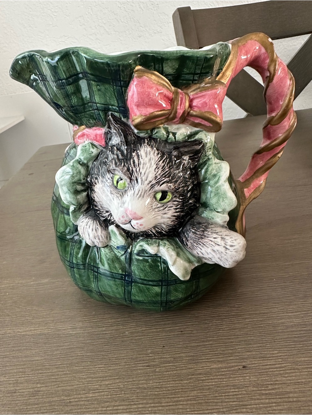 Ceramic Cat Pitcher in Green with Pink Bow - Decorative Coffee & Tea Accessory